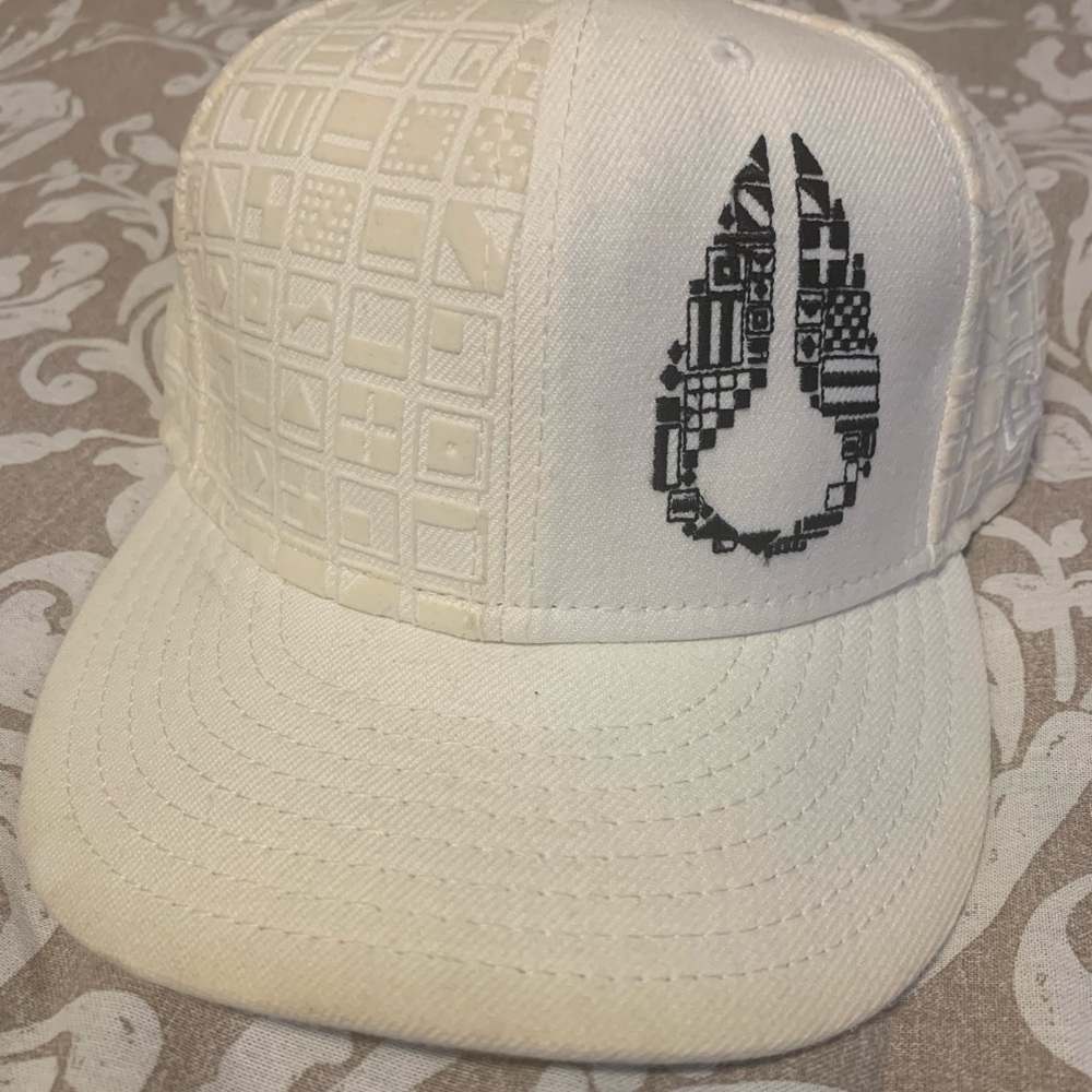 Nixon Hat